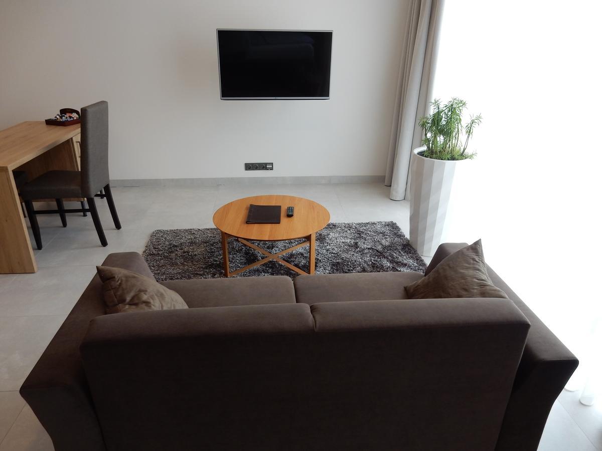 Mg Restaurace/Luxury Apartments Mladá Boleslav Εξωτερικό φωτογραφία