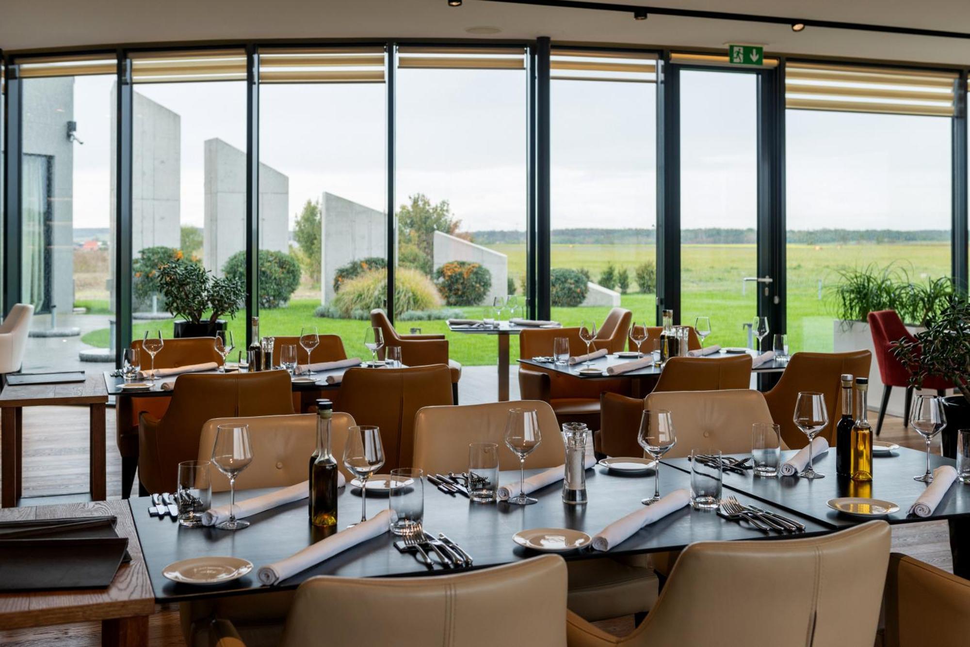 Mg Restaurace/Luxury Apartments Mladá Boleslav Εξωτερικό φωτογραφία